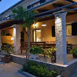 Gaia Tatil Evi Dassia (Corfu)