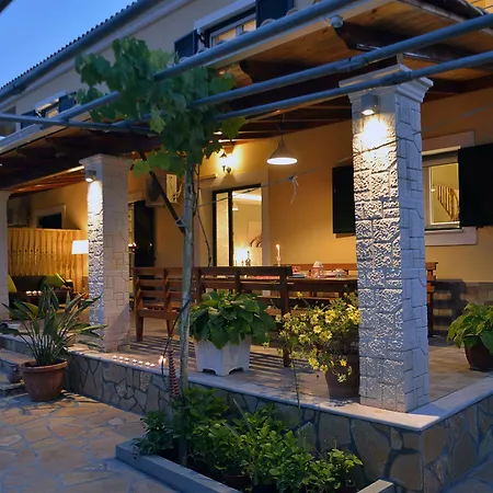 Gaia Case de vacanță Dassia (Corfu)